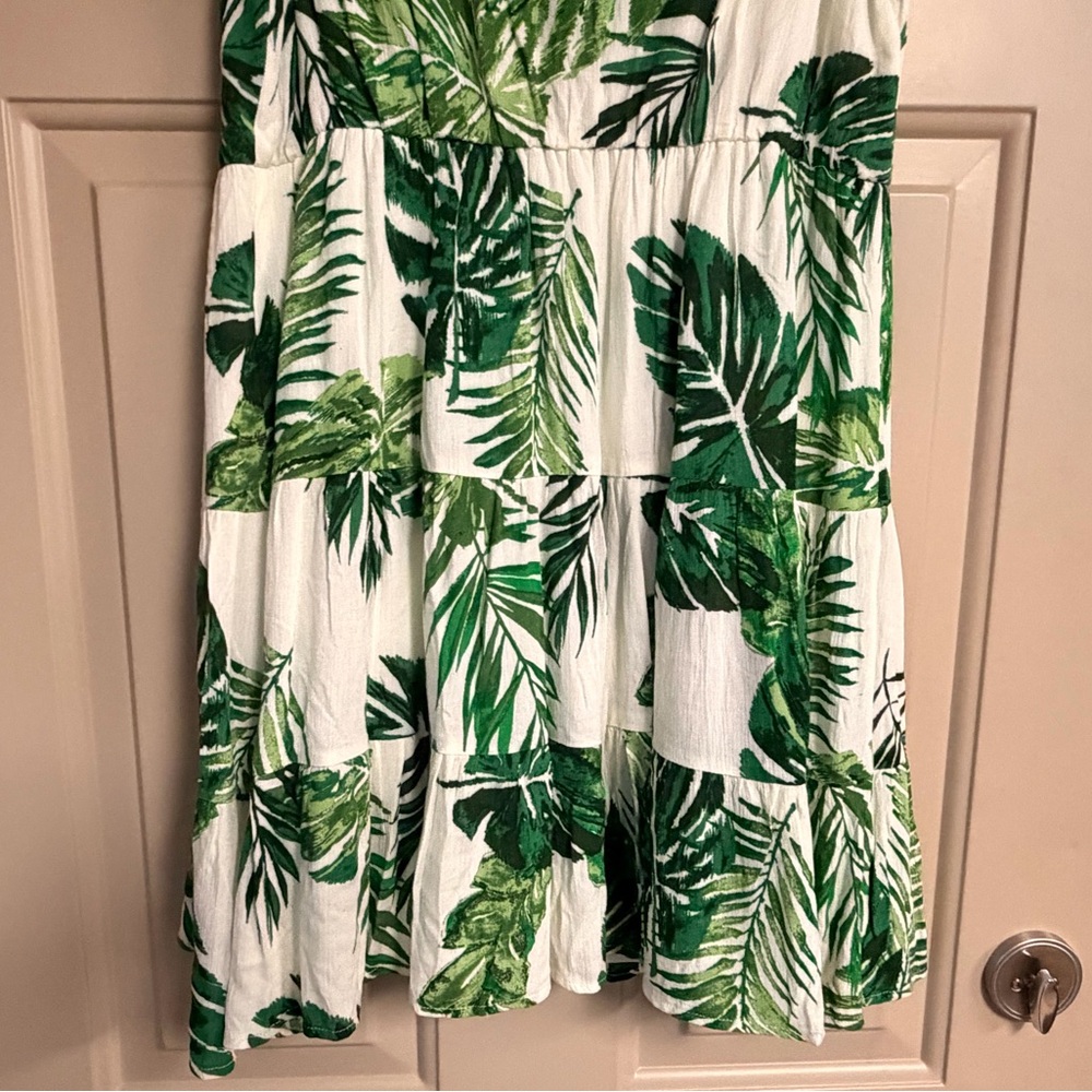 En Créme Women’s Size Large Tropical Green Leaf V-Neck Button-Front Dress - Picture 8 of 13